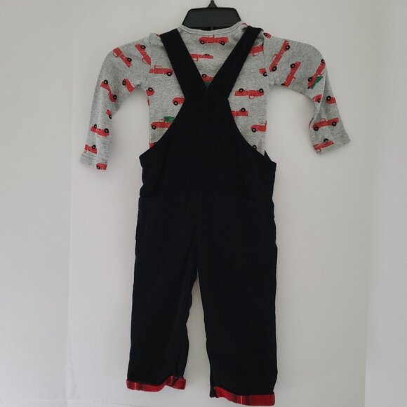 CARTER'S BOY 2 PIECE CHRISTMAS OVERALL SET- BLACK CORDURY + SHIRT SIZE 24 MONTHS - Picture 2 of 14